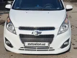Белый Chevrolet Spark, 4 позиция 2019 года, КПП Автомат, в Фергана за 9 000 y.e. id5031125, Фото №1