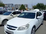 Белый Chevrolet Epica, 3 позиция 2011 года, КПП Автомат, в Ташкент за 7 400 y.e. id5214259, Фото №1