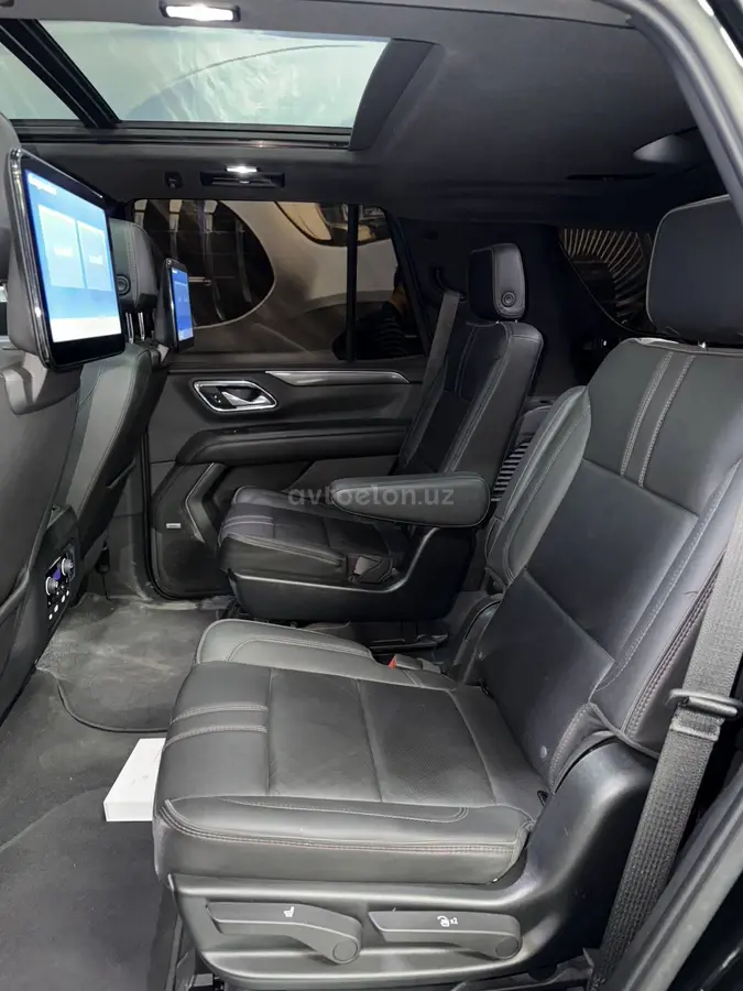 Chevrolet Tahoe 2023 — 2