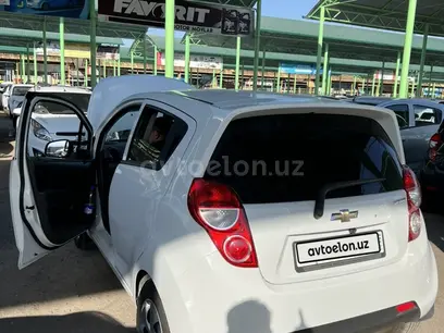 Белый Chevrolet Spark, 2 позиция 2019 года, КПП Механика, в Ташкент за 8 800 y.e. id3477023