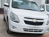 Белый Chevrolet Cobalt, 4 позиция 2024 года, КПП Автомат, в Наманган за 13 400 y.e. id5036949, Фото №1