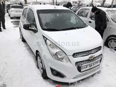 Белый Chevrolet Spark, 2 позиция 2013 года, КПП Механика, в Ташкент за 5 300 y.e. id1237089