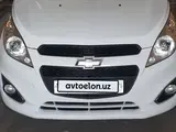 Белый Chevrolet Spark, 2 позиция 2020 года, в Термез за ~8 501 y.e. id5026182, Фото №1