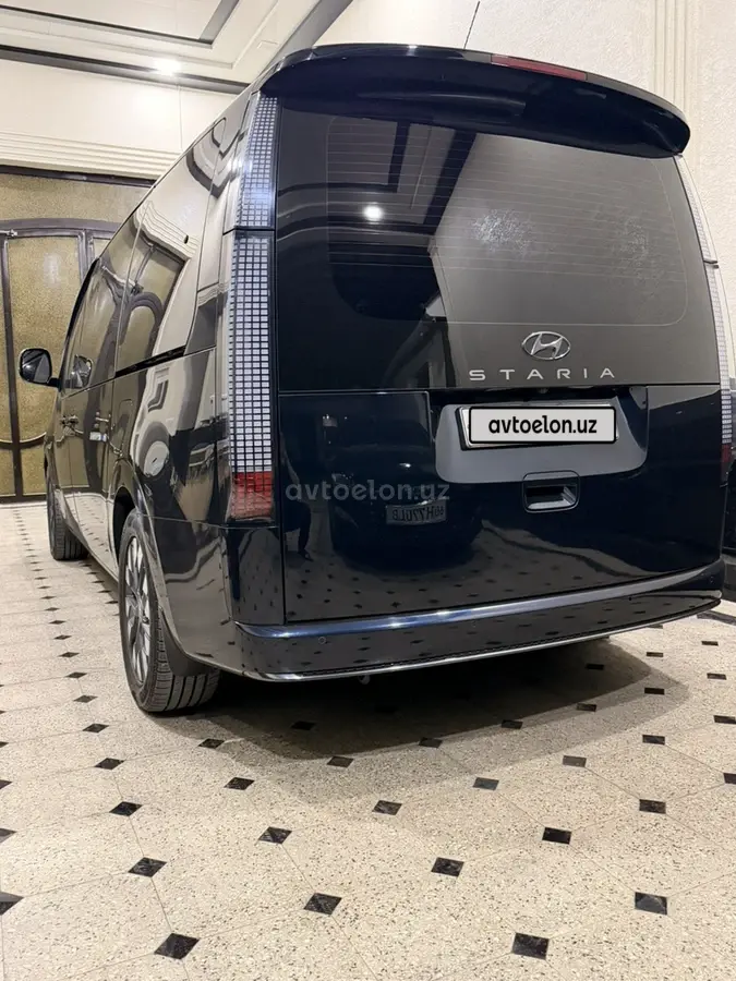 Hyundai Staria 2022