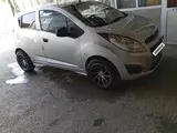 Белый Chevrolet Spark, 4 евро позиция 2011 года, КПП Автомат, в Чирчик за 5 000 y.e. id6364523, Фото №1