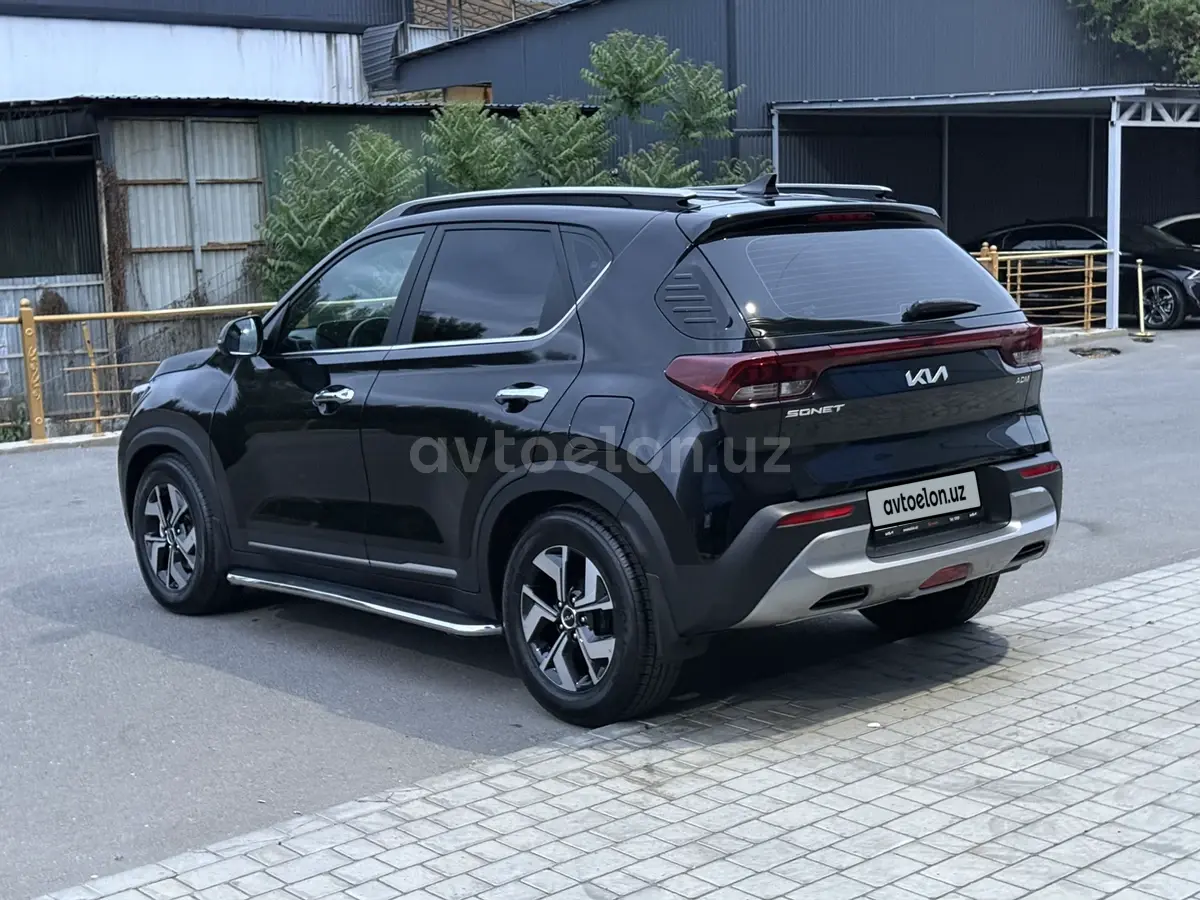 Kia Sonet — 3