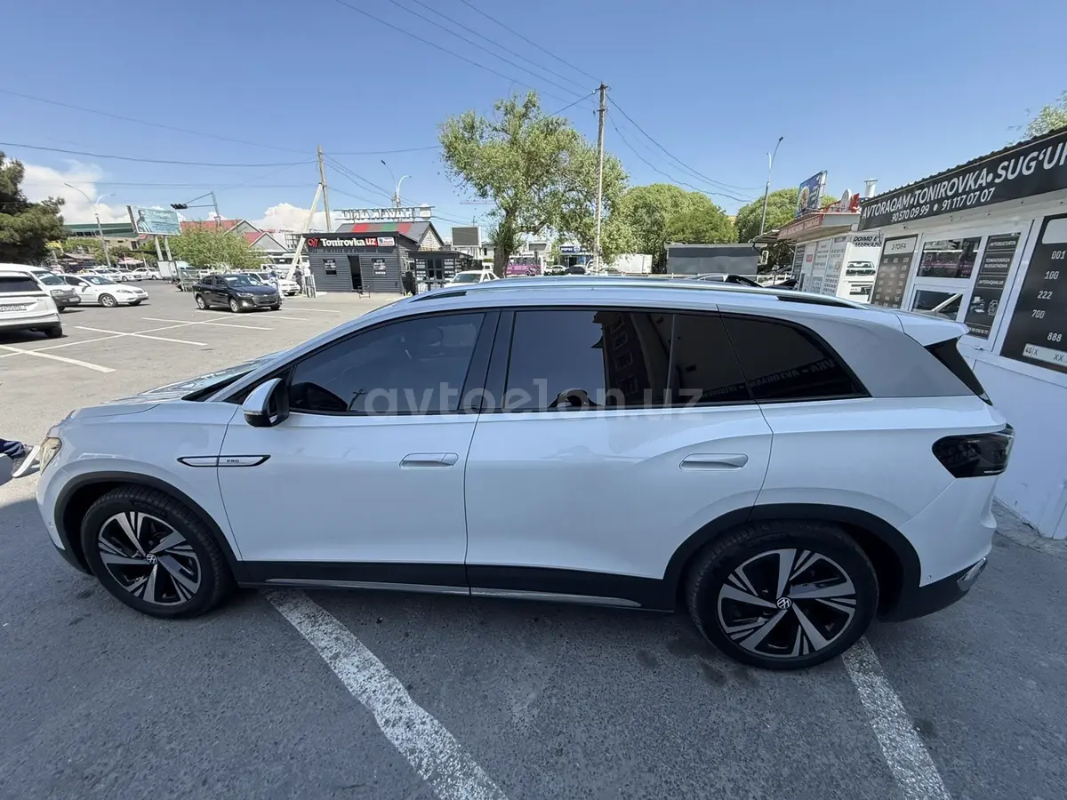 Volkswagen ID.6 — 4