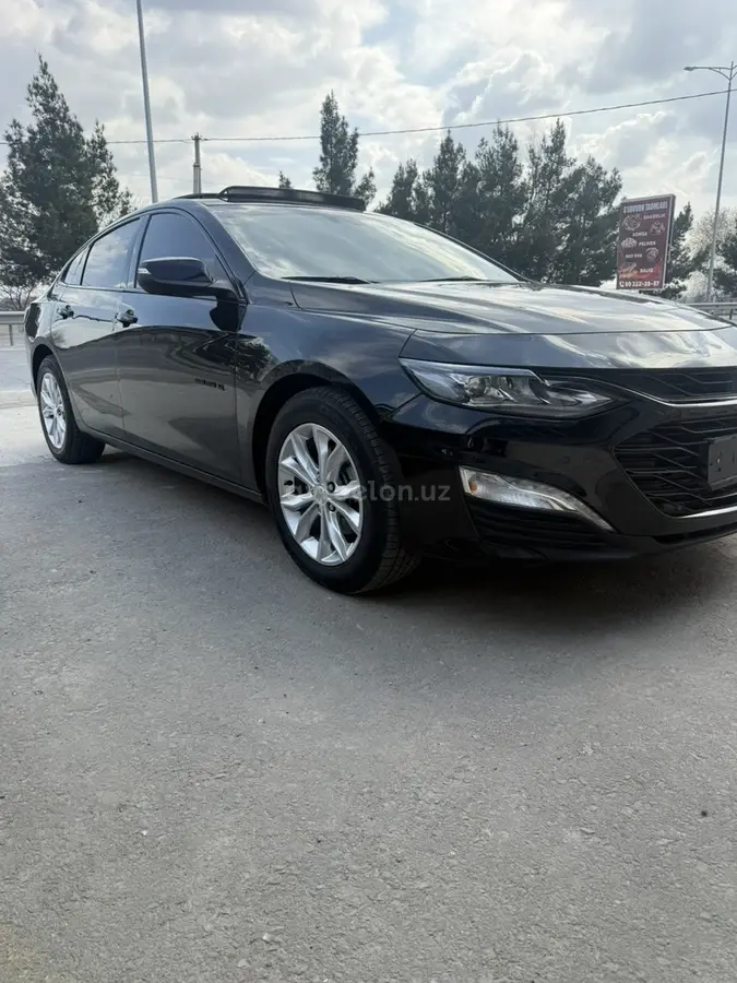 Chevrolet Malibu 2 2023 — 2