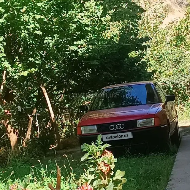 Audi 80