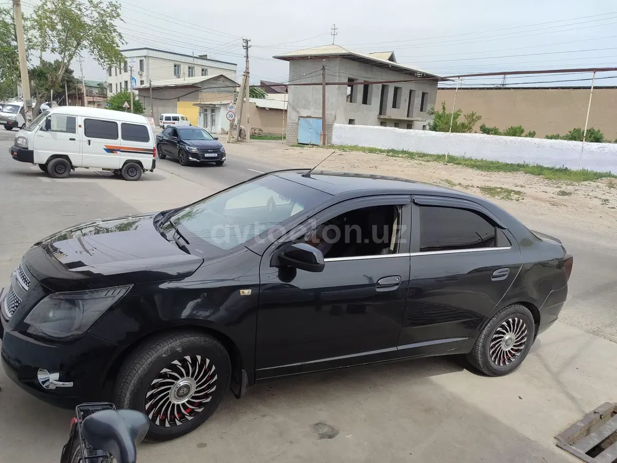 Chevrolet Cobalt 2013 — 2