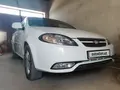 Белый Chevrolet Gentra, 2 позиция 2022 года, КПП Механика, в Хивинский район за 13 500 y.e. id5206826