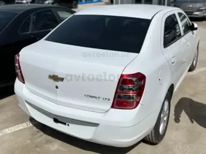 Белый Chevrolet Cobalt, 4 позиция 2024 года, КПП Автомат, в Андижан за 13 300 y.e. id5160854