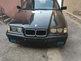 BMW 325 1996 года, в Наманган за 2 500 y.e. id6432060, Фото №1