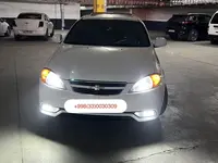 Белый Chevrolet Gentra, 3 позиция 2023 года, КПП Автомат, в Самарканд за 13 250 y.e. id6001879
