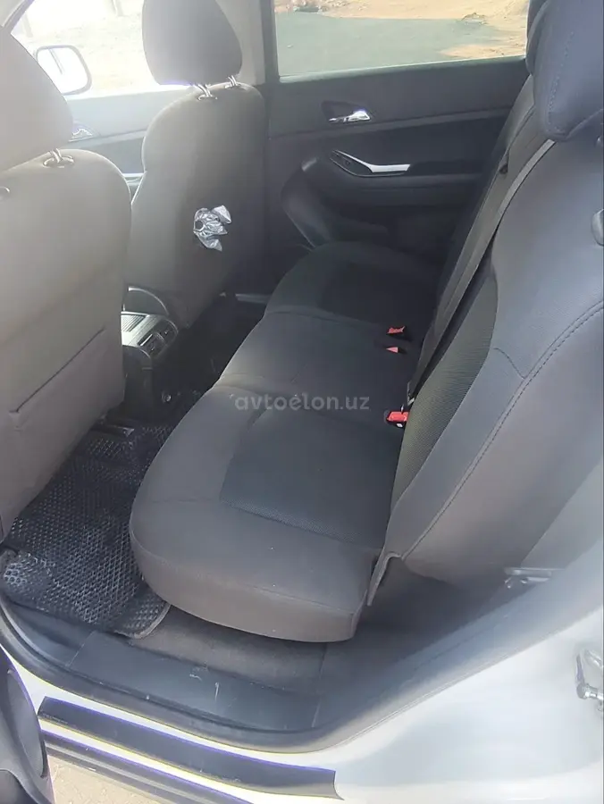 Chevrolet Orlando 2018 — 8