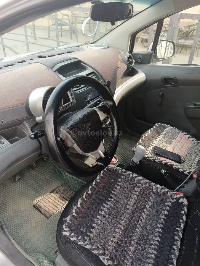 Chevrolet Spark 2012