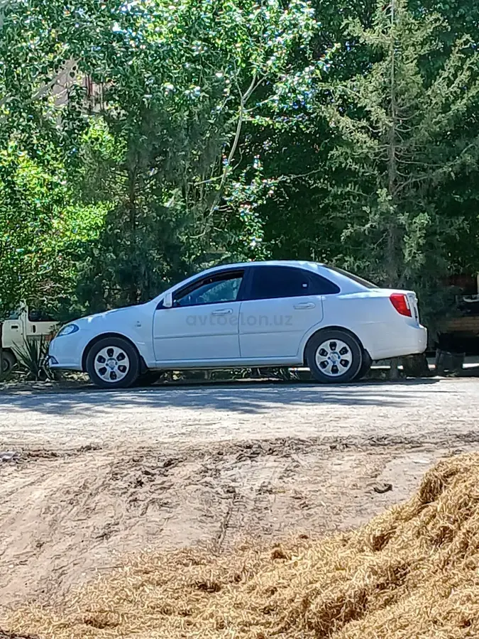 Chevrolet Gentra 2018 — 3