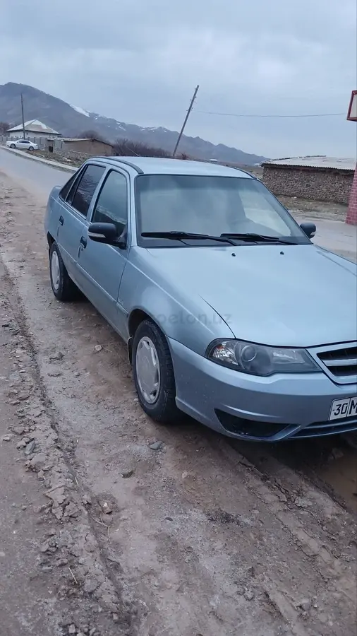 Daewoo Nexia II — 3