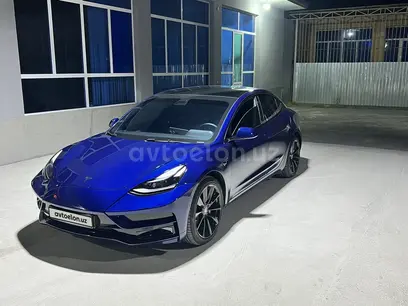 Тё̀мно-си́ний Tesla Model 3 2022 года, КПП Автомат, в  за 32 000 y.e. id5147505