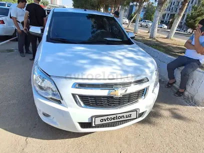 Белый Chevrolet Cobalt, 4 позиция 2022 года, КПП Автомат, в Ташкент за 12 000 y.e. id5155593