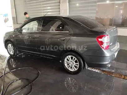 Мокрый асфальт Chevrolet Cobalt, 4 евро позиция 2020 года, КПП Автомат, в Ташкент за 10 500 y.e. id5206760