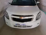 Белый Chevrolet Cobalt, 4 позиция 2024 года, КПП Автомат, в Бухара за 13 300 y.e. id5107895