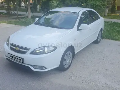 Белый Chevrolet Gentra, 2 позиция 2020 года, КПП Механика, в Ташкент за 12 800 y.e. id5160830