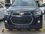 Черный Chevrolet Captiva, 4 позиция 2018 года, КПП Автомат, в Карши за 21 000 y.e. id5025569, Фото №1