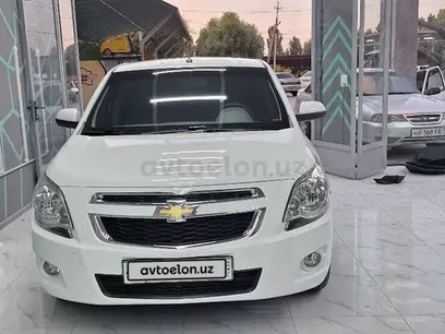 Белый Chevrolet Cobalt, 4 позиция 2022 года, КПП Автомат, в Коканд за 11 600 y.e. id5167614