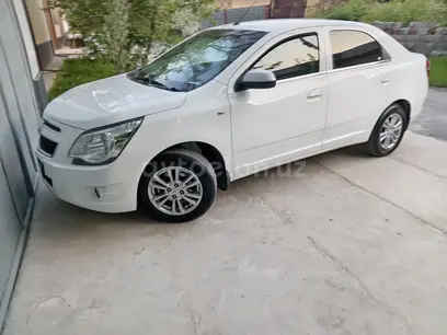 Белый Chevrolet Cobalt, 4 позиция 2023 года, КПП Автомат, в Андижан за 12 900 y.e. id4978230