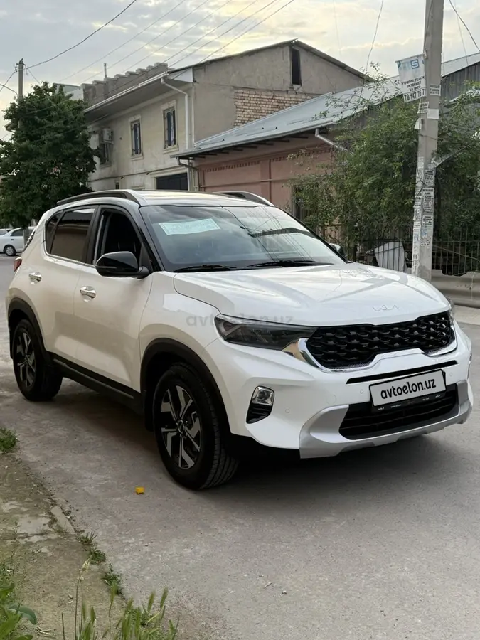 Kia Sonet — 10