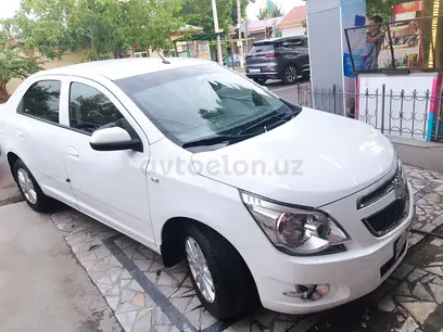 Белый Chevrolet Cobalt, 4 позиция 2014 года, КПП Автомат, в Ташкент за 8 500 y.e. id5161004