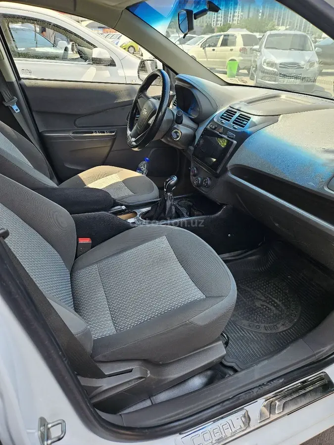 Chevrolet Cobalt 2021 — 5
