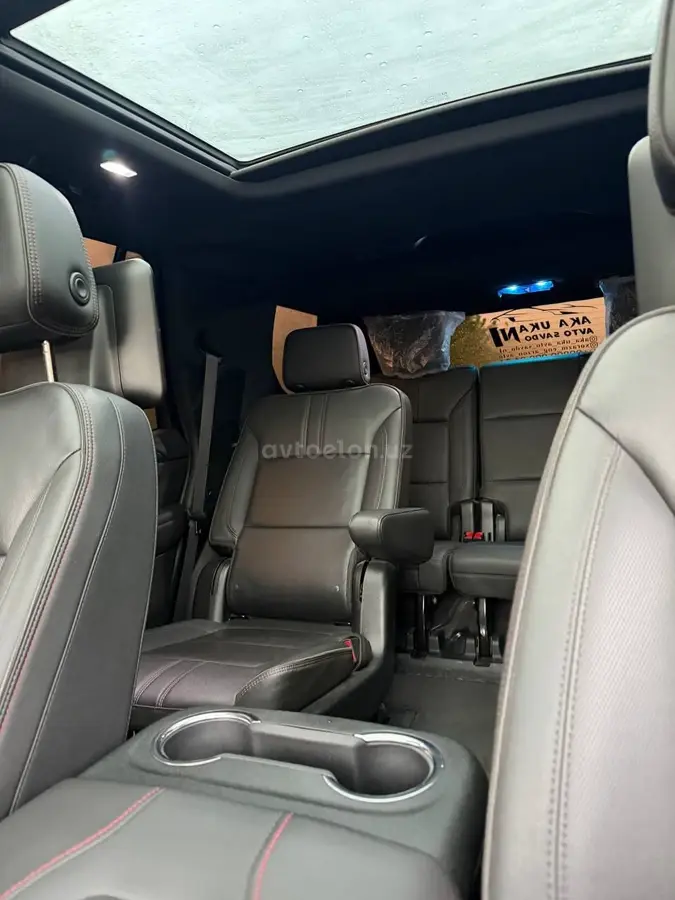 Chevrolet Tahoe 2023 — 4