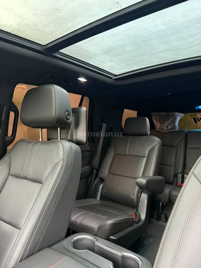 Chevrolet Tahoe 2023 — 5