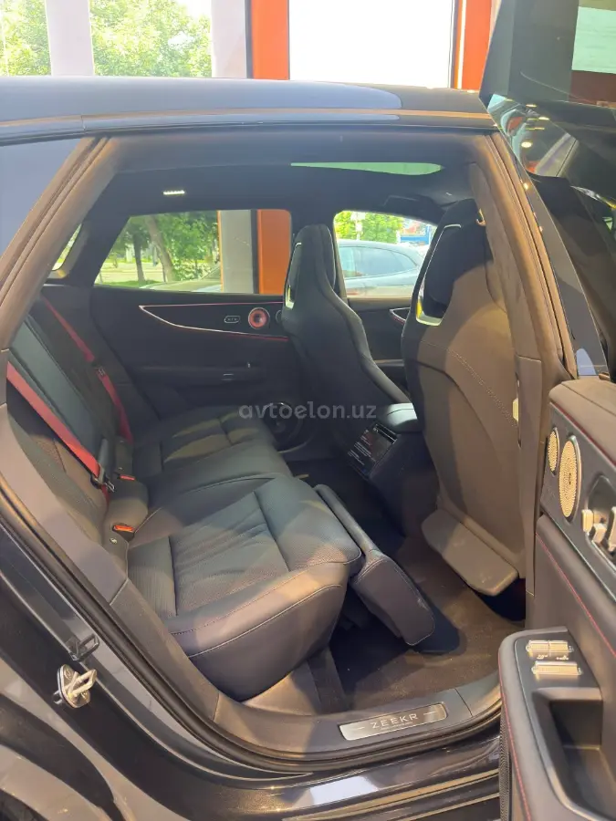 Zeekr 001 2026 — 2