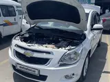 Белый Chevrolet Cobalt, 4 позиция 2021 года, КПП Автомат, в Ташкент за 11 000 y.e. id5215036, Фото №1