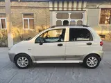 Белый Chevrolet Matiz, 4 позиция 2017 года, КПП Механика, в Навои за ~4 422 y.e. id6758471, Фото №1