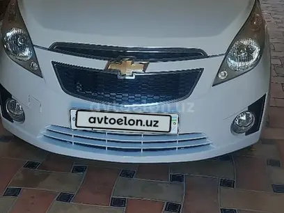 Oq Chevrolet Spark, 1 pozitsiya EVRO 2011 yil, КПП Avtomat, shahar Kattaqo'rg'on uchun 5 000 у.е. id5218626