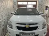 Белый Chevrolet Cobalt, 4 позиция 2019 года, КПП Автомат, в Ургенч за ~10 847 y.e. id6691440, Фото №1