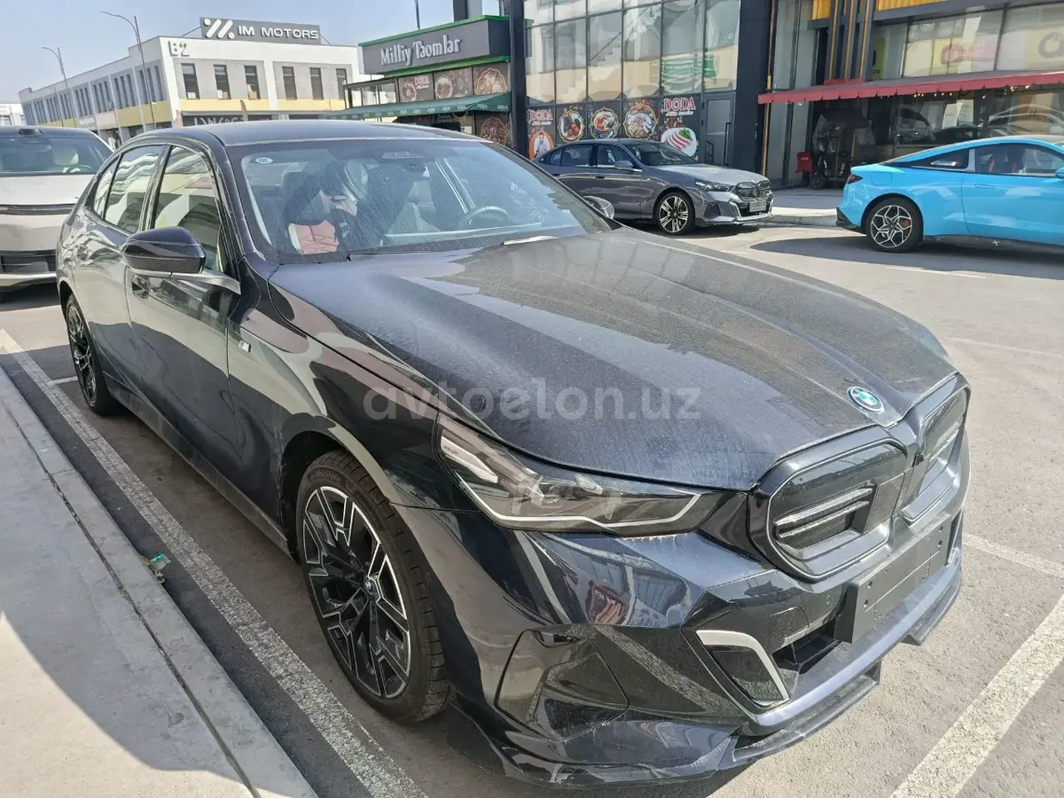 BMW i5 — 2