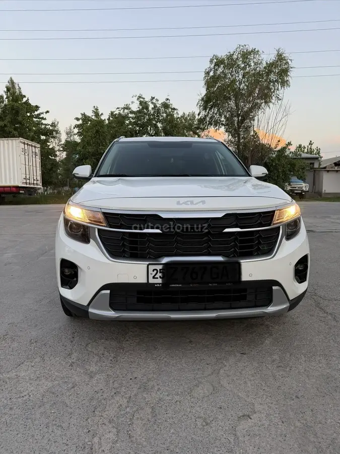 Kia Seltos — 3