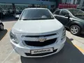 Белый Chevrolet Cobalt, 4 позиция 2022 года, КПП Автомат, в Ташкент за ~12 993 y.e. id6444295