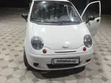 Белый Chevrolet Matiz, 1 позиция 2017 года, КПП Механика, в Навои за ~3 952 y.e. id6445015, Фото №1