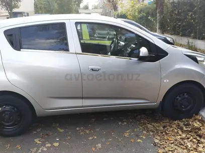 Серебристый Chevrolet Spark, 2 евро позиция 2017 года, КПП Автомат, в Ташкент за 8 300 y.e. id5189561