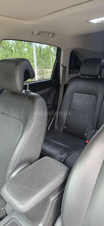 Chevrolet Captiva 2017 — 8