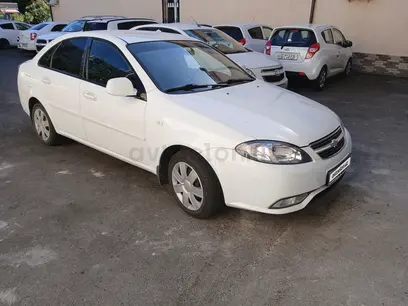 Белый Chevrolet Gentra, 3 позиция 2015 года, КПП Автомат, в Ташкент за 8 500 y.e. id5227764
