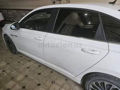 Белый Volkswagen e-Bora 2021 года, КПП Автомат, в Ташкент за 16 000 y.e. id4812487