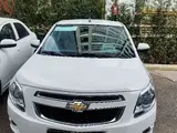 Белый Chevrolet Cobalt, 4 позиция 2024 года, КПП Автомат, в Ташкент за 13 600 y.e. id5026923, Фото №1