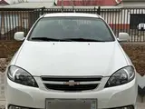 Белый Chevrolet Gentra, 2 позиция 2017 года, КПП Механика, в Термезский район за ~9 505 y.e. id5188569, Фото №1